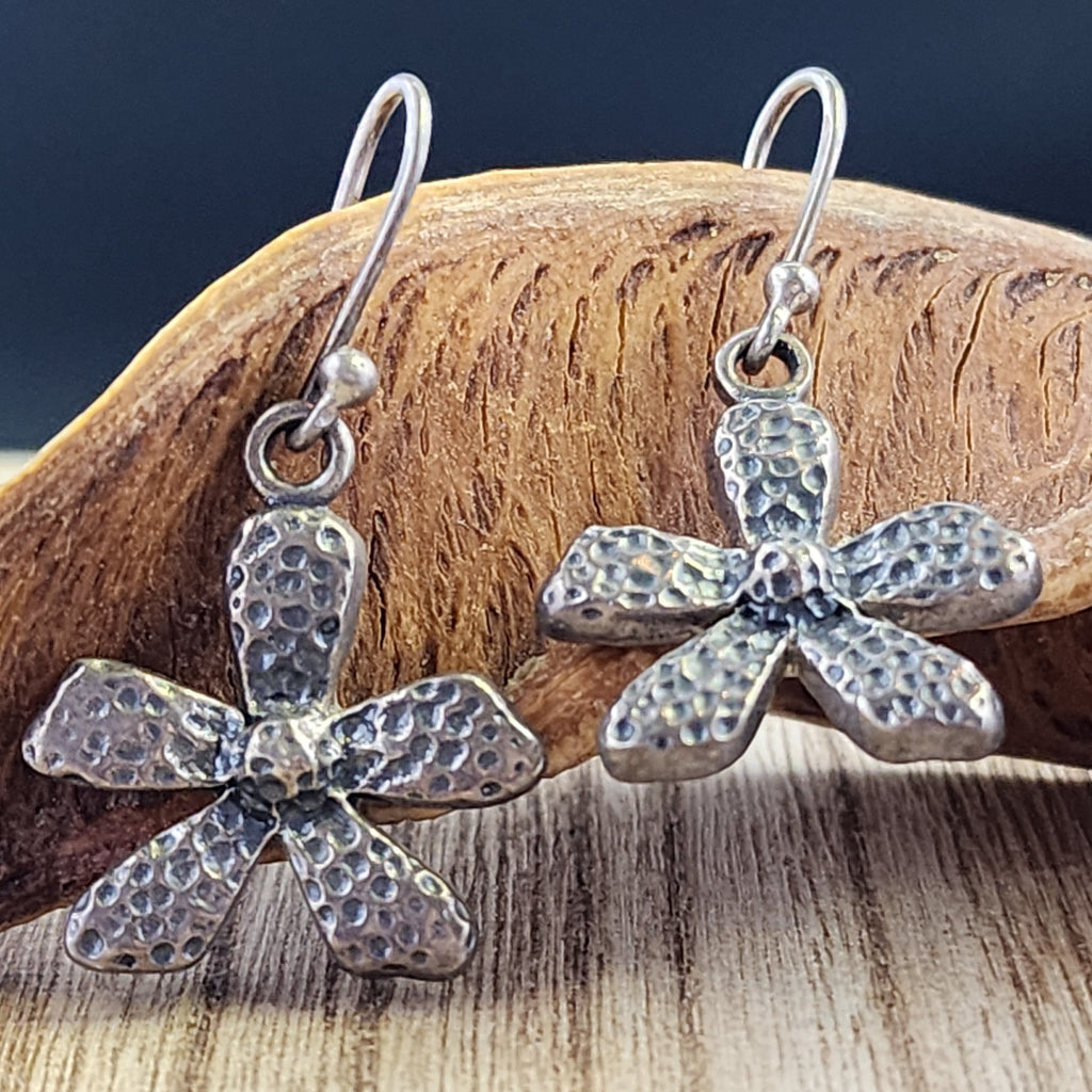 Vintage Silpada Sterling textured daisy earrings