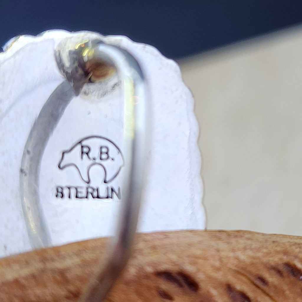Running Bear Navajo Spiney Oyster Pendant